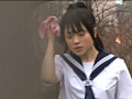 雨に濡れた体を痴○され感じまくる敏感ちくび○学生