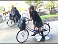 媚○を塗られ我慢できずサドルオナニーをする女子○生2