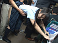 痴○され何度もイカされ痙攣が止まらない女子○生