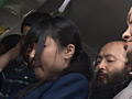 通学バスでキモメン達にイカされ屈してしまう女子○生