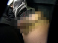 腰をひねり絶頂を拒み続ける女子○生の失禁がまん顔2