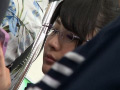 腰をひねり絶頂を拒み続ける女子○生の失禁がまん顔2