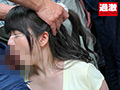 痴○師に服の中で乳首をイジられ抵抗できない美乳女