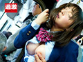 満員バスで制服越しに乳揉み痴○される巨乳女子○生6