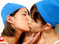 女子○生をなめくじクンニで惚れさせるレズ汁痴○2