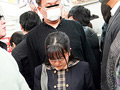ちっちゃな女の子を囲んで痴○する卑劣巨漢集団2