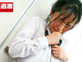 密室で汗ばむカラダを舐められ感じる女子○生