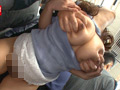 乳首開発痴○3 車内で乳首固定され感じまくるJカップ女