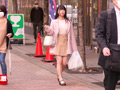 バック手マンで潮を吹かされ続け屈服する敏感女子大生