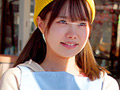 顔を紅潮させながら感じまくるバイト娘13 童顔娘