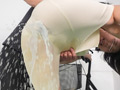 無防備な透けパン美尻女に浣腸をぶち込んだら2