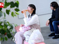 水泳スクール見学ママ中出し Hcup激むちママ