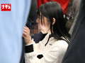 乳首開発電車 小柄AAカップ娘