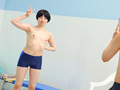 つるぺた素人女子だって男水着チャレンジ
