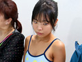 日焼けあと美少女プール羞恥2 細身ワンピ娘
