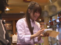 【AIリマスター】パチンコ店でイカされたコーヒーレディ