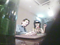 人妻ホステスとお客の乱交パーティー潜入
