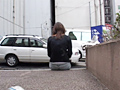 街角お姉さんのローライズパンチラ狙い撮り！