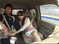 車の中でセンズリ見てもらったら興奮しちゃった素人娘3
