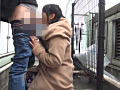 お金のためなら…どこでもフェラチオしちゃうドスケベ娘