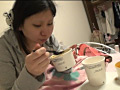 片付けられない女子大生の汚部屋と激臭太便生活