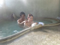定点カメラで見る混浴温泉