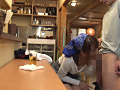 透けブラが刺激的な定食屋のデカパイ母ちゃん