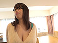 隣のお姉さんはバスト128cmの超乳Pカップ！