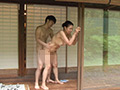 ポツンとした家でSEX
