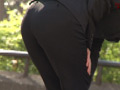 ぴちぴちのパンツスーツで颯爽と歩くデカ尻OLをナンパ