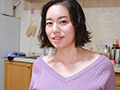 欲求不満の妻をデカチンの部下と2人きりにしてみたら16
