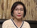 韓国で見つけた見た目から従順そうな彼女