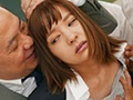 男子の制服を着ている友達が○○されている あべみかこ