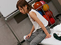 男子の制服を着ている友達が○○されている あべみかこ