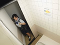 女子○生 下校中公衆トイレ性活（オナニー）記録 ＃2