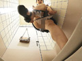 公衆トイレで発情する女 放尿オナニー覗き撮り vol.1