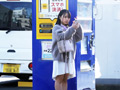 街のお姉さんがエロ過ぎてずっと見てたら抜いてくれた話
