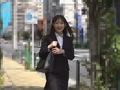 私のカラダを好きにしていいので退職を認めて下さい。
