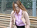 開放的な放尿工場娘