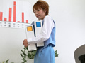 OLの恥ずかしい放尿姿