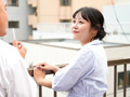 夫の三回忌の夜、娘婿と交わる未亡人の義母 一場れいか