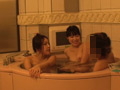 セックスに興味津々な女学生2人組