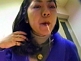 素人娘のツバ吐き