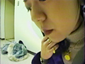 素人娘のツバ吐き