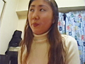ツバ 男の鼻を舐める女