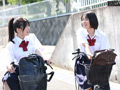 野ション女子生徒連鎖開脚拘束おしっこ噴射4 もなみ鈴