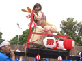 イカレた羞恥祭り強行開催 オマ○コ丸出し女神輿まつり