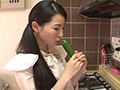 異物挿入オナニーに狂った若妻をパンツ固定して放置