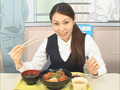 【AIリマスター版】お食事中に顔射して食ザー