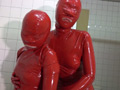 Rubber Enclosure Fetish～ラバー3P公衆トイレで調○～